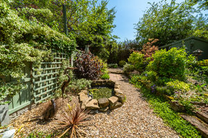 REAR GARDEN- click for photo gallery